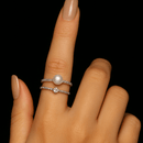 Anel Duplo Solene Prata – Pérola & Moissanite