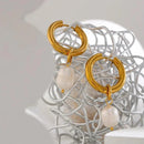Brinco de Argola com Pingente de Pérola Banhado em Ouro 18k