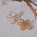 Brinco Flor com Pérolas Banhado em Ouro 18k